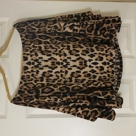 VF Show Leopard Print Blouse with Bell Sleeves - Picture 5 of 5
